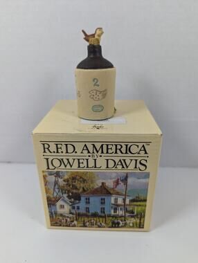 LOWELL DAVIS FIGURINE THIRSTY #392050 IN BOX Schmid VTG R.F.D. America